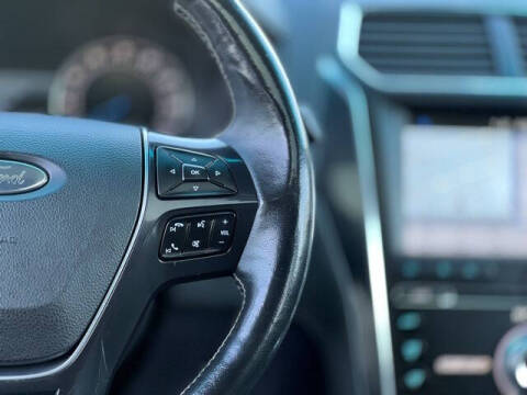 2017 Ford Explorer Platinum