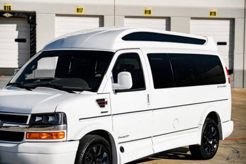 2023 Chevrolet Express 2500