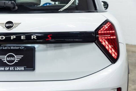 2025 MINI Hardtop 4 Door Cooper S Signature Trim