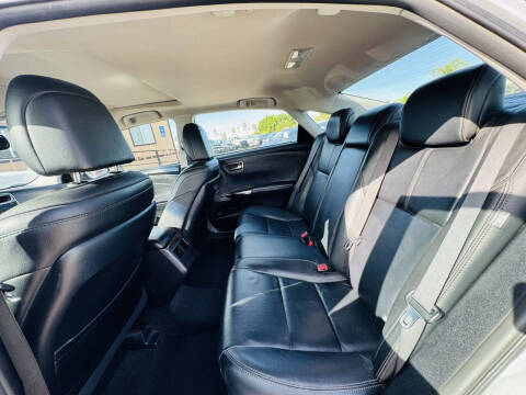 2014 Toyota Avalon XLE