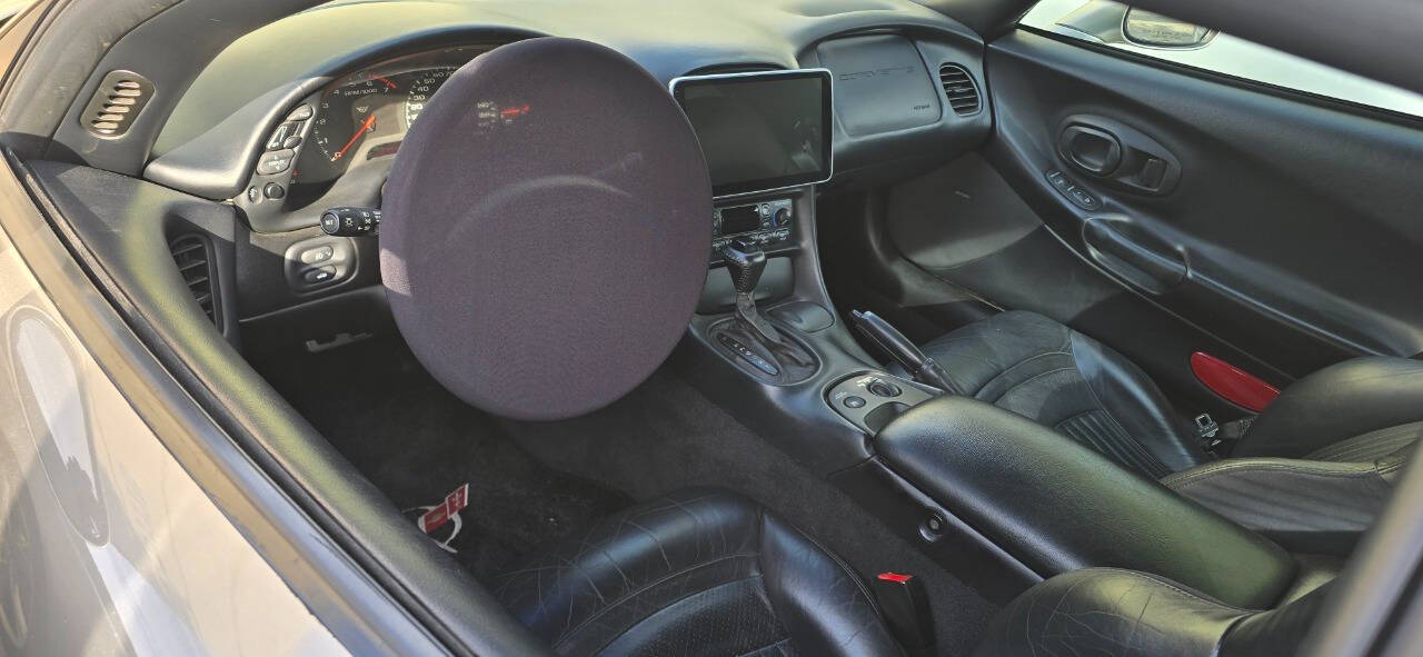 Lt. Gray 1999 Chevrolet Corvette Base 2dr Hatchback 47