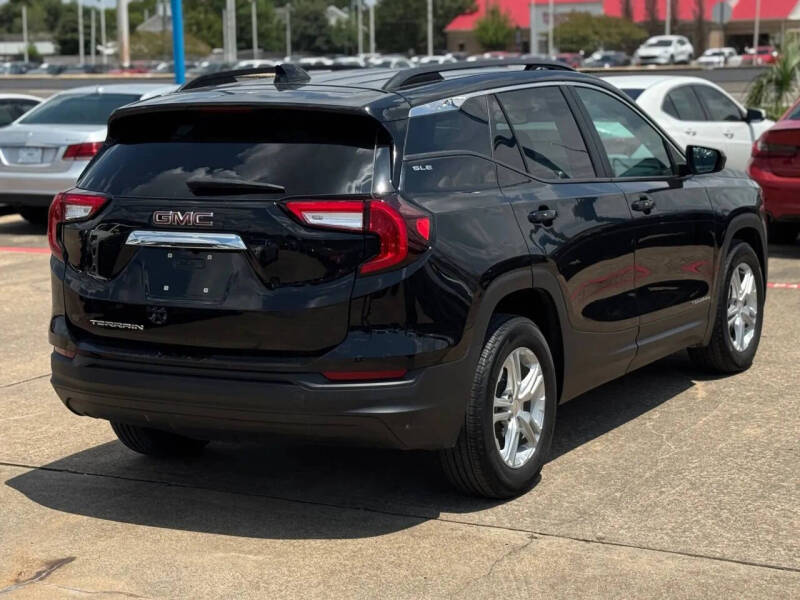 2022 GMC Terrain SLE