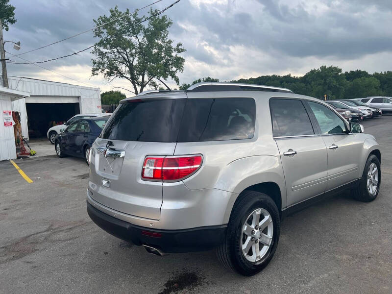 2008 Saturn Outlook XR