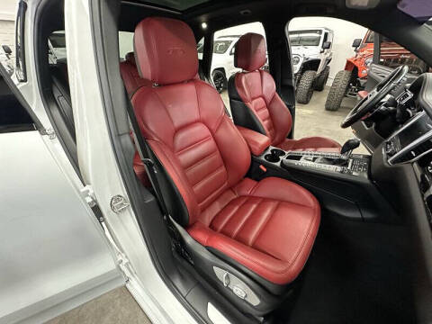 2017 Porsche Macan GTS