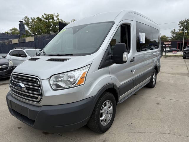 2016 Ford Transit XLT's photo