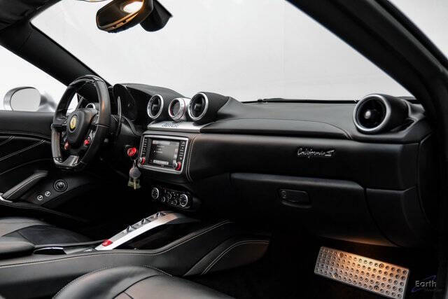 2016 Ferrari California T