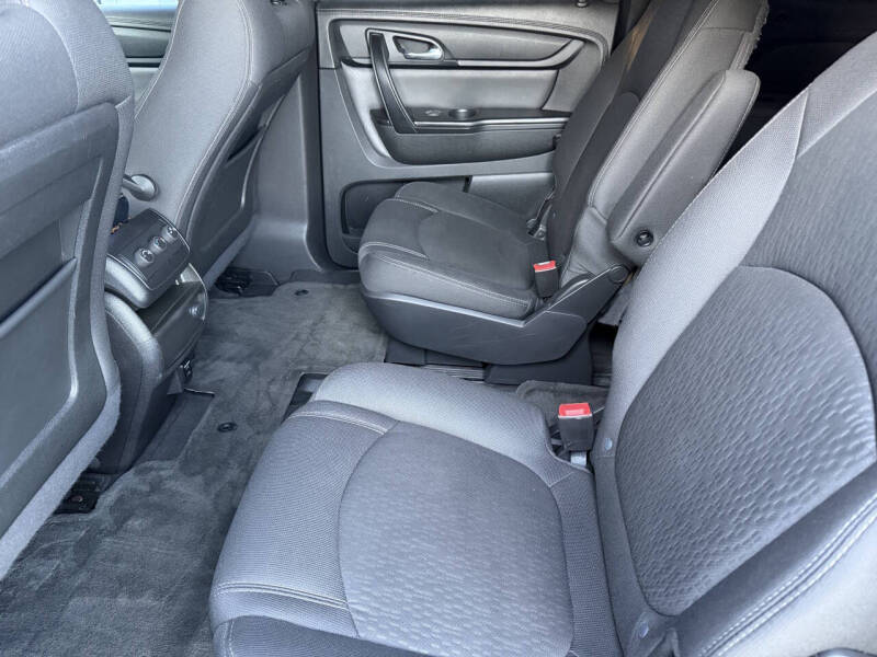 2015 GMC Acadia SLE-2