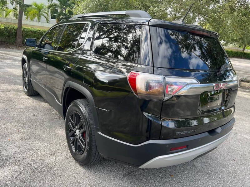 2017 GMC Acadia SLT-1