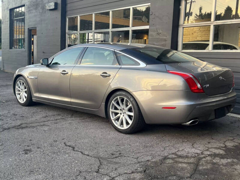 2011 Jaguar XJL