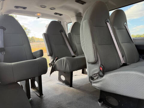 2010 Ford E-Series E-350 SD