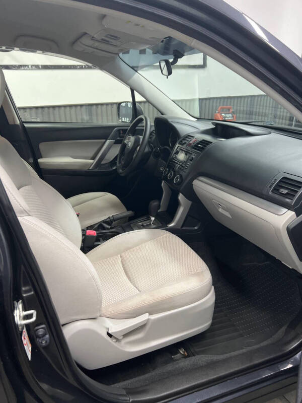 2015 Subaru Forester 2.5i