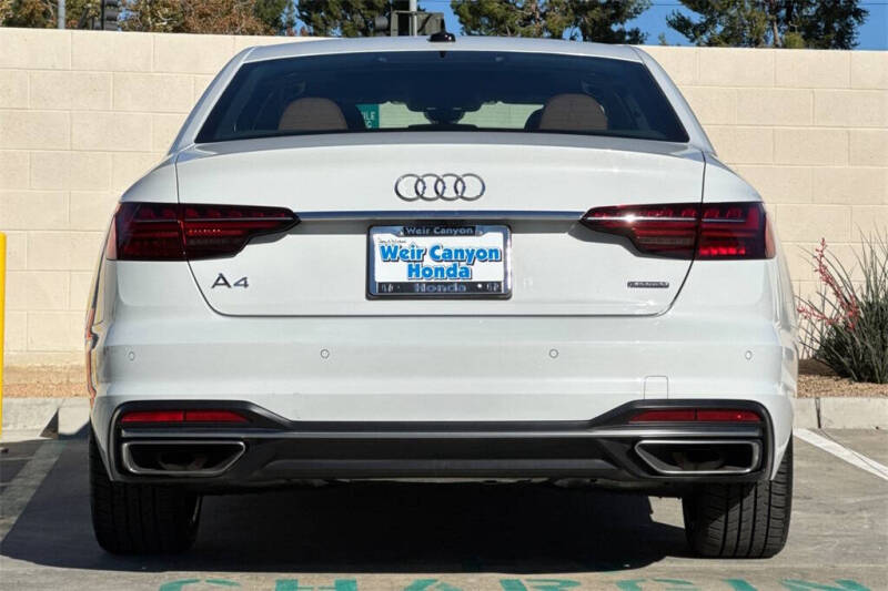 2021 Audi A4 quattro Premium 40 TFSI