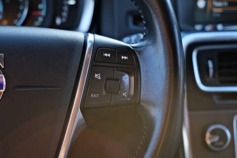 2015 Volvo V60 T5 Drive-E Premier Plus