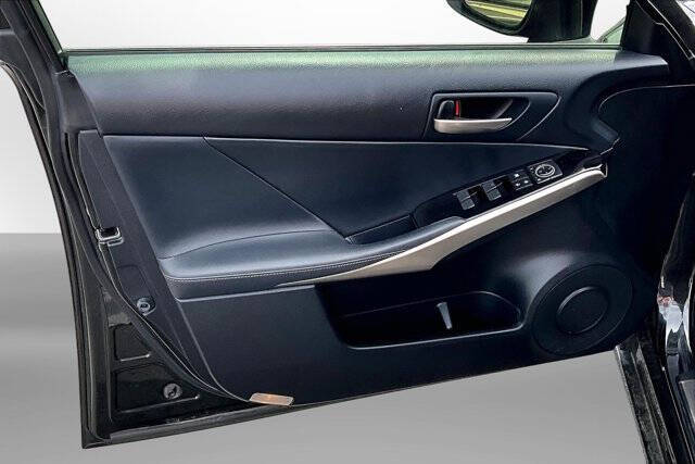 2017 Lexus IS 300
