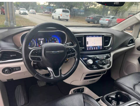 2018 Chrysler Pacifica Touring L