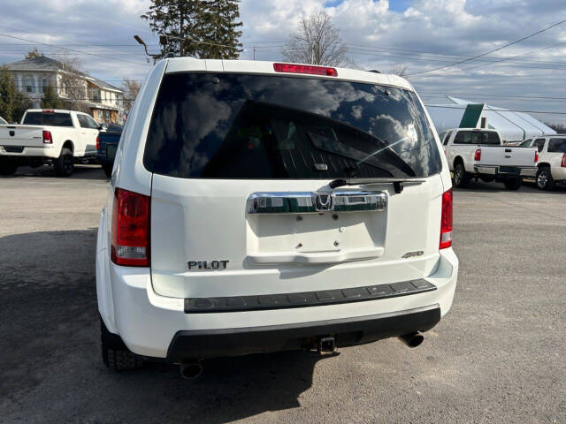 2011 Honda Pilot for sale at Upstate Auto Gallery in Westmoreland, NY