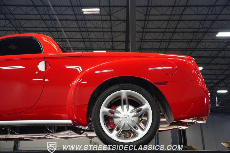 2004 Chevrolet SSR LS
