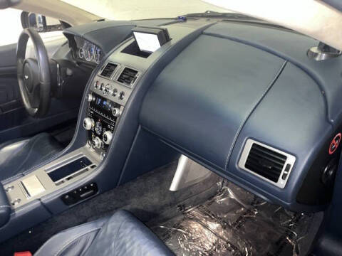 2011 Aston Martin DBS Volante