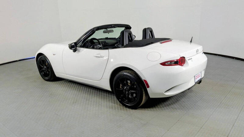 2016 Mazda MX-5 Miata Sport