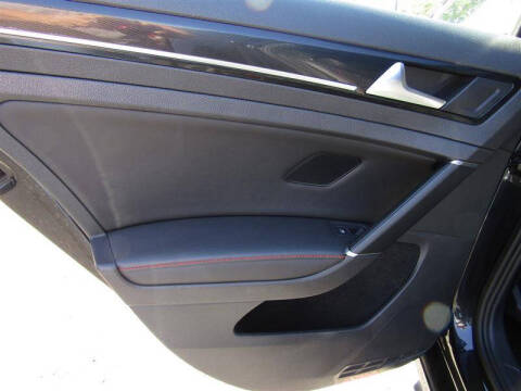 2017 Volkswagen Golf GTI