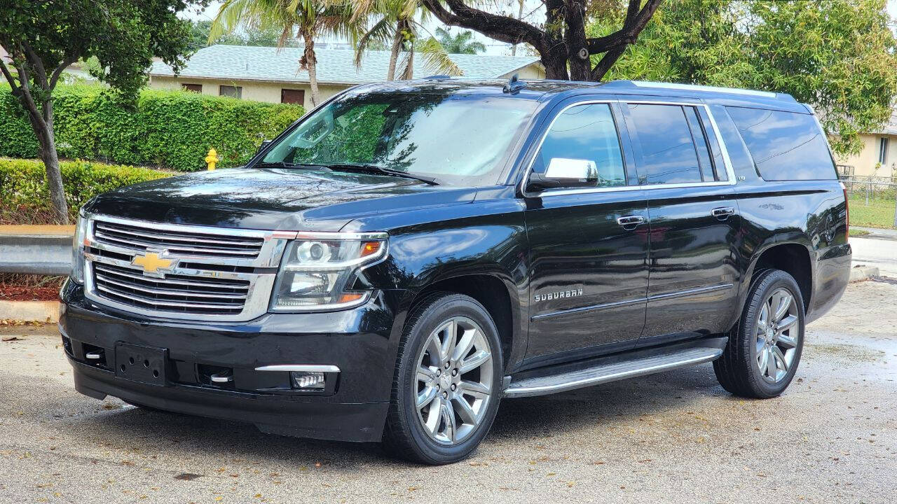 2015 Chevrolet Suburban  - $19,900