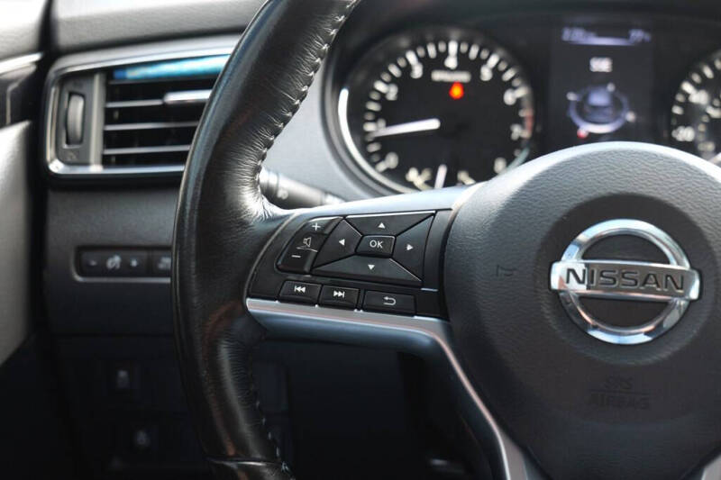 2017 Nissan Rogue Sport SL