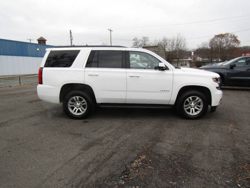 2019 Chevrolet Tahoe LS photo 9