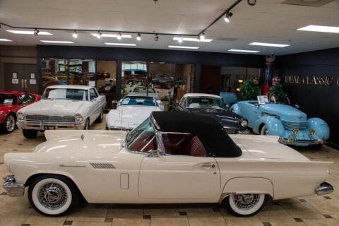 1957 Ford Thunderbird
