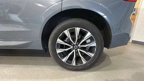 2023 Volvo XC60 B5 Plus Dark Theme