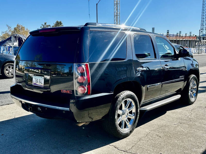 2011 GMC Yukon Denali