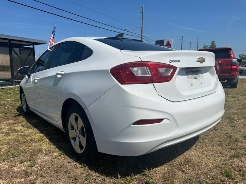 2017 Chevrolet Cruze LS Auto
