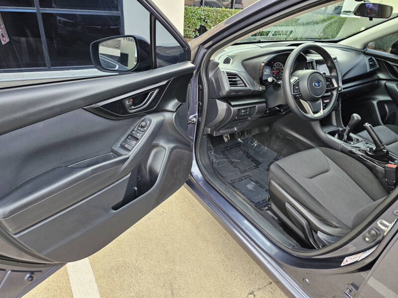 2017 Subaru Impreza 2.0i