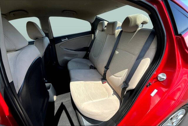 2017 Hyundai Accent SE