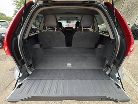 2013 Volvo XC90 3.2 R-Design Platinum