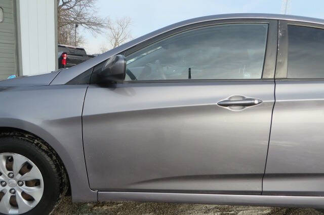 2016 Hyundai Accent SE