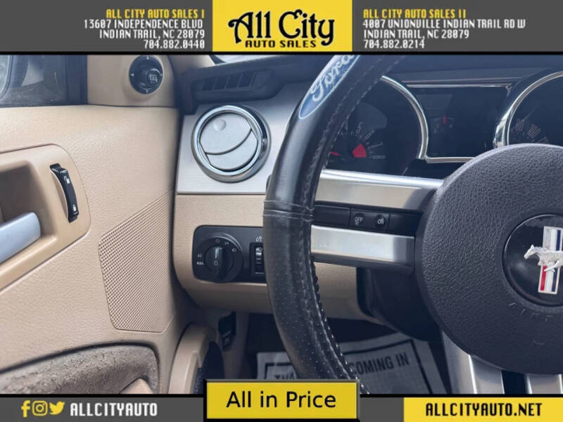 2006 Ford Mustang GT Deluxe