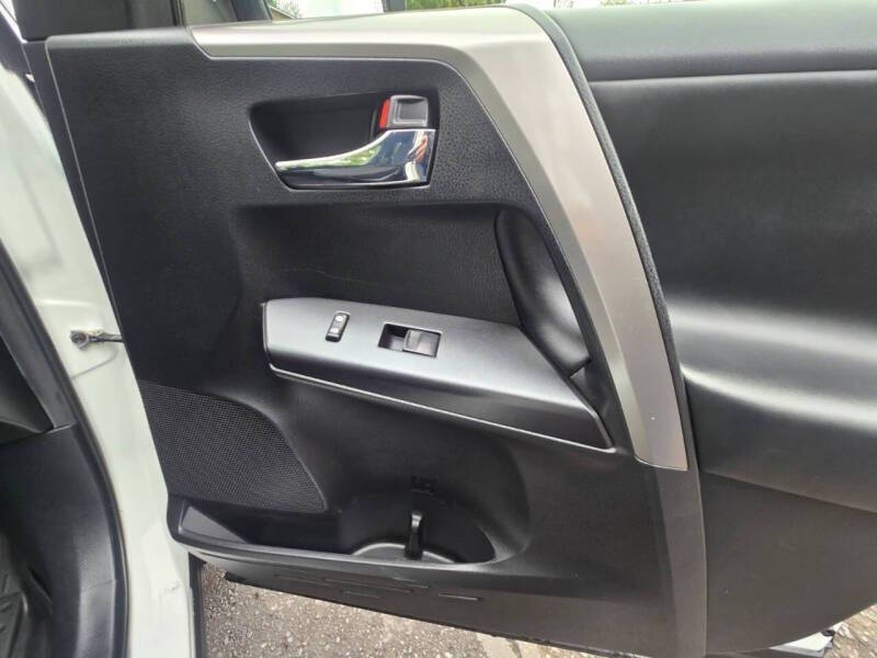 2018 Toyota RAV4 Hybrid XLE