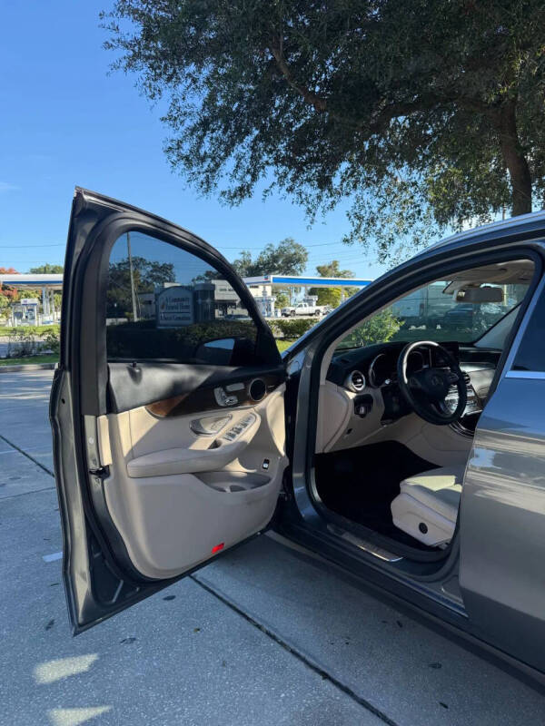 2017 Mercedes-Benz GLC GLC 300