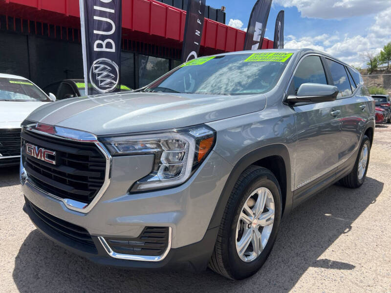 2024 GMC Terrain SLE's photo