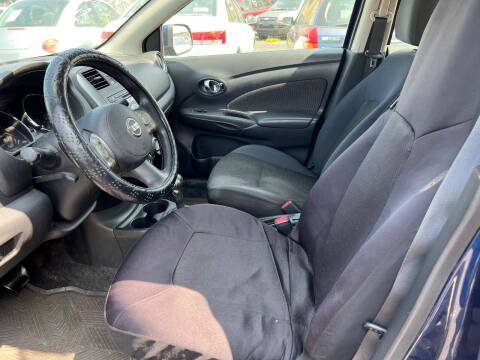 2012 Nissan Versa 1.6 SL