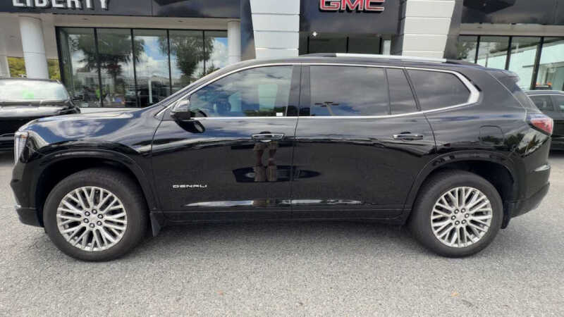 2024 GMC Acadia Denali