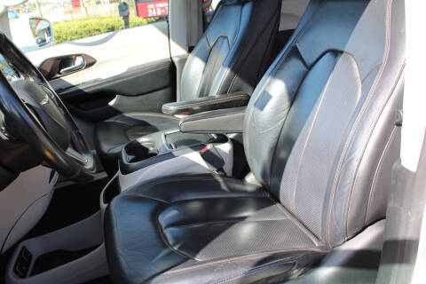 2018 Chrysler Pacifica Touring L Plus