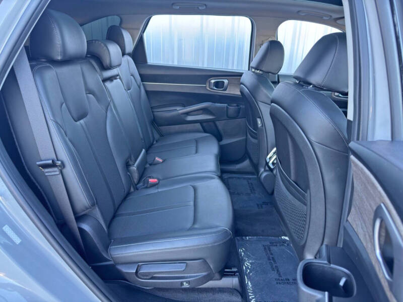 2022 Kia Sorento X-Line S