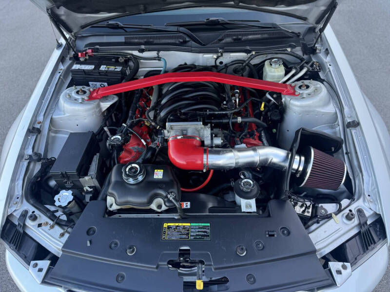 2005 Ford Mustang GT Premium