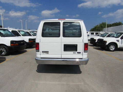 2012 Ford E-Series E-350 SD XLT