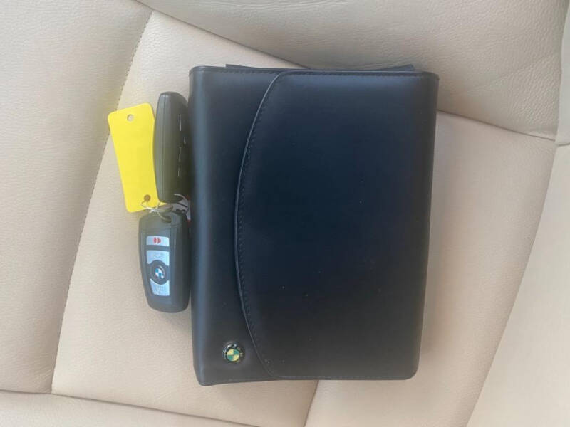 2012 BMW 5 Series 528i