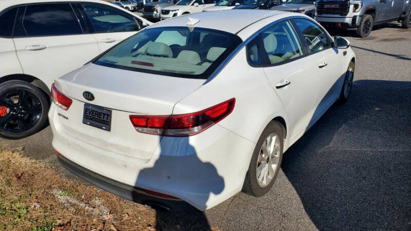 2018 Kia Optima LX