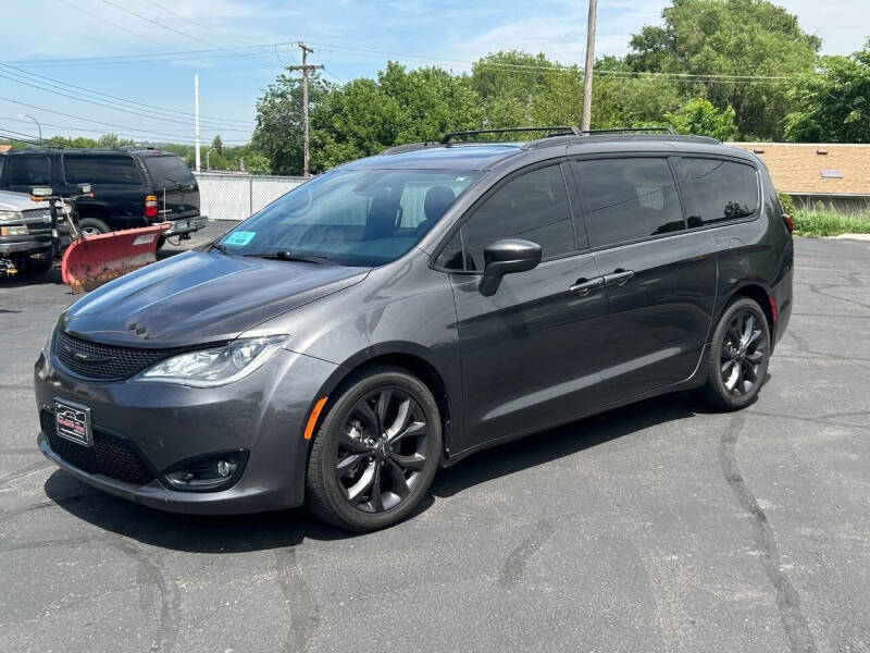 2019 Chrysler Pacifica Touring L Plus