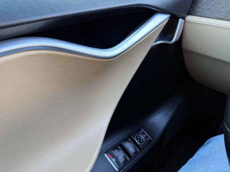 2013 Tesla Model S