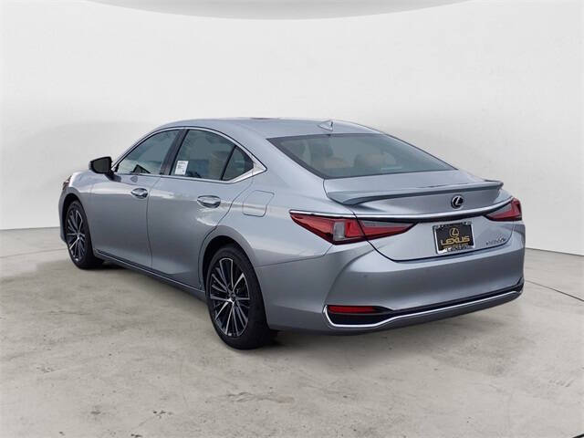2025 Lexus ES 300h